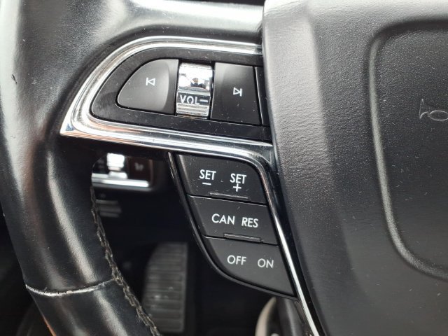 Used 2023 Lincoln Nautilus Reserve FWD image 25