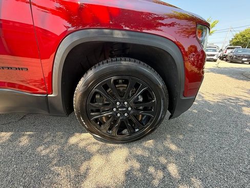 Used 2023 GMC Acadia SLT w/ Elevation Edition AWD/4WD image 39