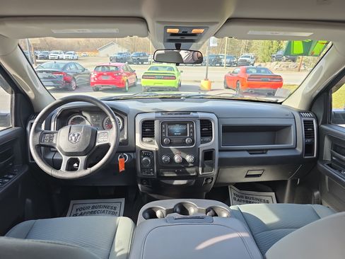 Used 2017 RAM 1500 Express image 15