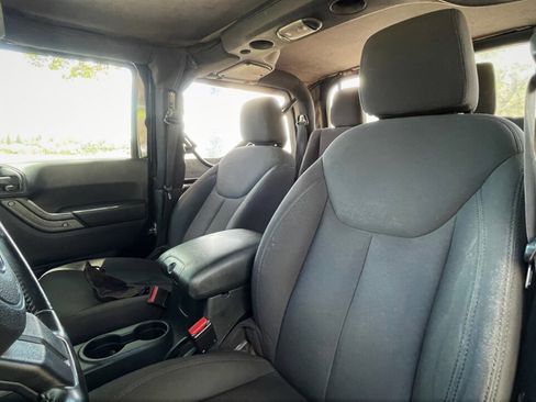 Used 2015 Jeep Wrangler Sport w/ Quick Order Package 24S image 10