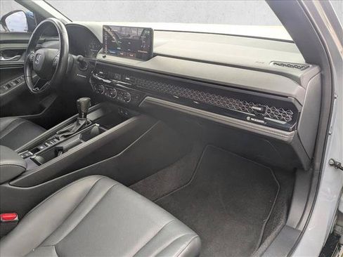 Used 2025 Honda Accord Sport image 21