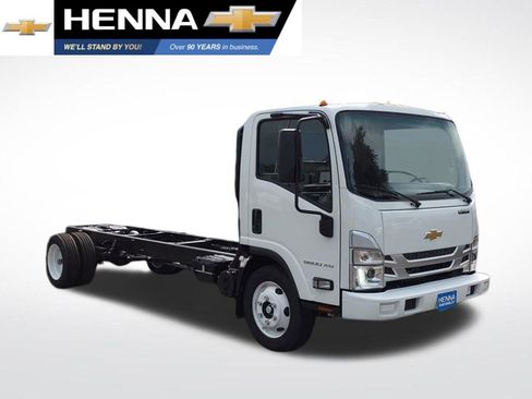 New 2025 Chevrolet Low Cab Forward 5500XG RWD image 1