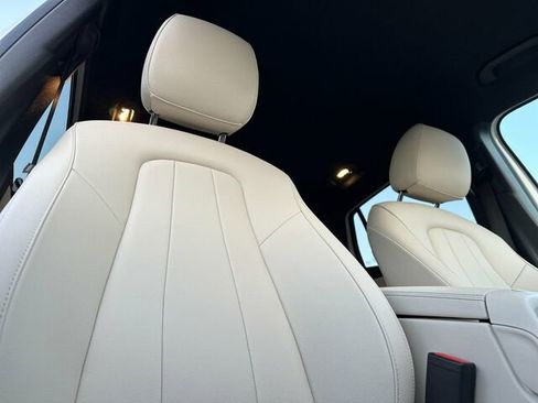 Used 2025 Mercedes-Benz GLA 250 4MATIC image 21