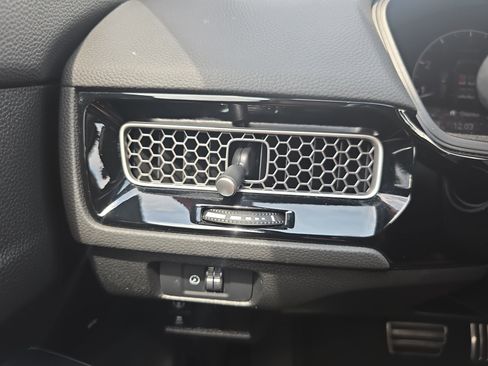 Used 2024 Honda Civic Sport image 24