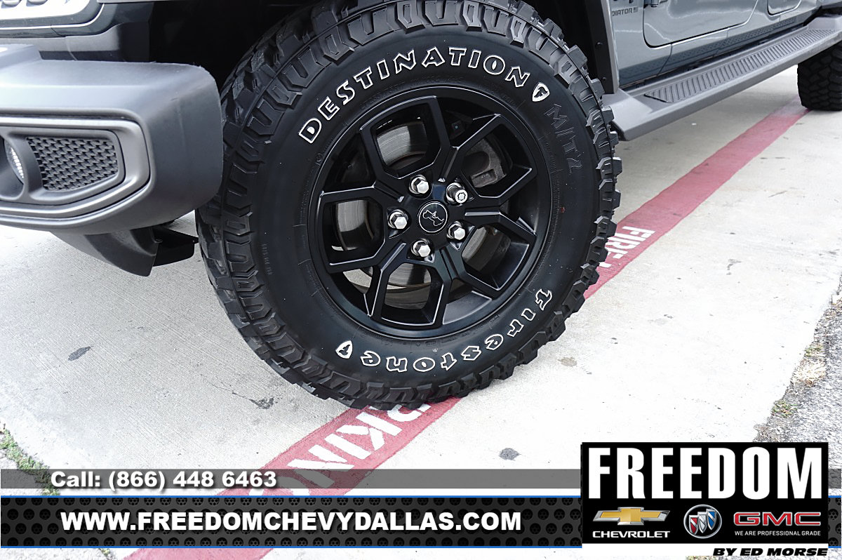 Used 2025 Jeep Gladiator Sport AWD/4WD image 44