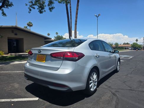 Used 2017 Kia Forte LX w/ LX Popular Package FWD image 8