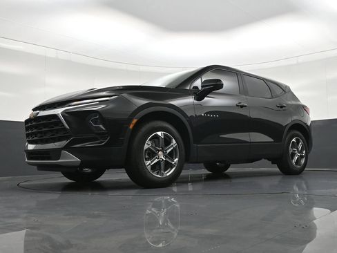 Used 2026 Chevrolet Blazer LT FWD image 24