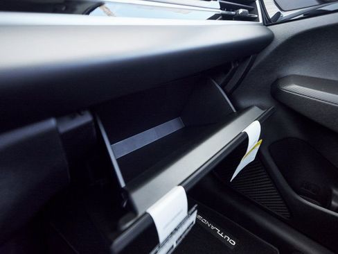 Used 2025 Mitsubishi Outlander SE image 52