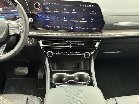 New 2026 Chevrolet Traverse High Country image 20