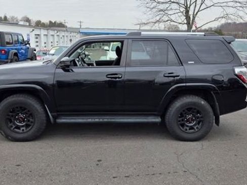 Used 2019 Toyota 4Runner SR5 image 4