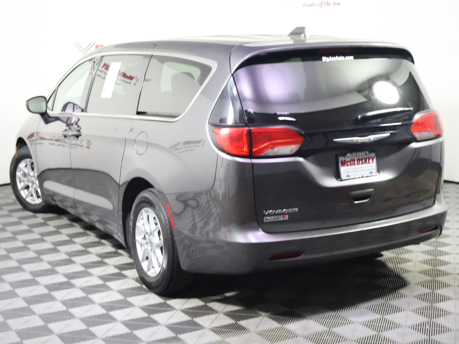 Used 2023 Chrysler Voyager LX FWD image 15