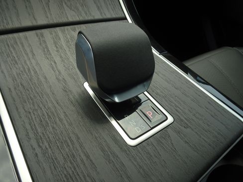 Used 2026 Land Rover Range Rover Velar Autobiography AWD/4WD image 28