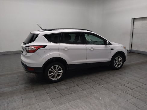 Used 2018 Ford Escape SE FWD image 10