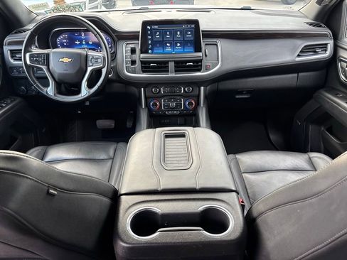 Used 2024 Chevrolet Suburban LT image 28
