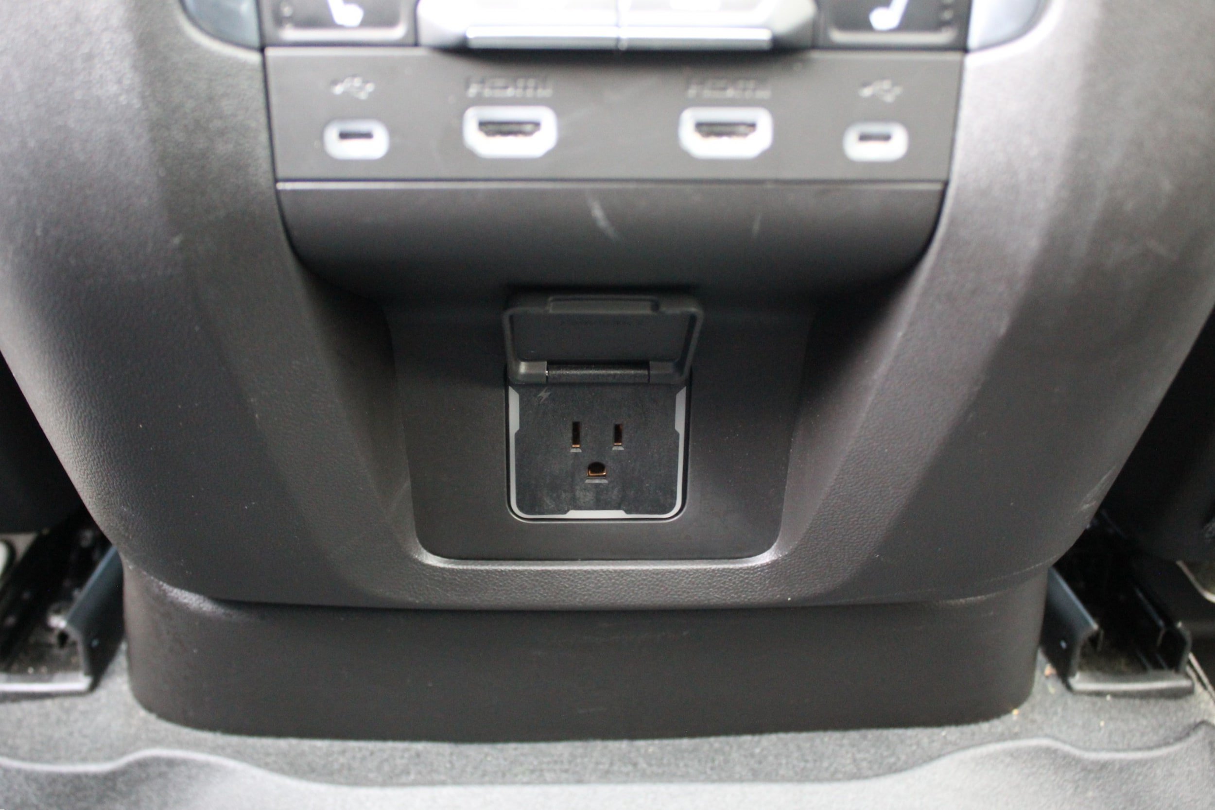 Used 2021 GMC Yukon AT4 w/ Rear Media and Nav Package AWD/4WD image 49