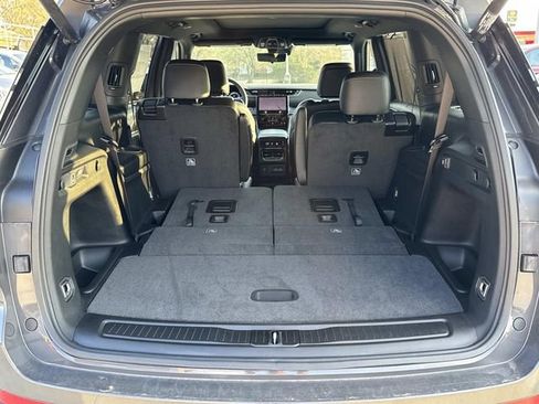 New 2025 Jeep Grand Cherokee L Limited w/ Luxury Tech Group II RWD image 11