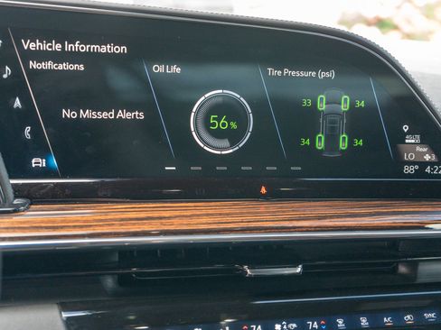 Used 2021 Cadillac Escalade Premium Luxury w/ LPO, Radiant Package AWD/4WD image 84