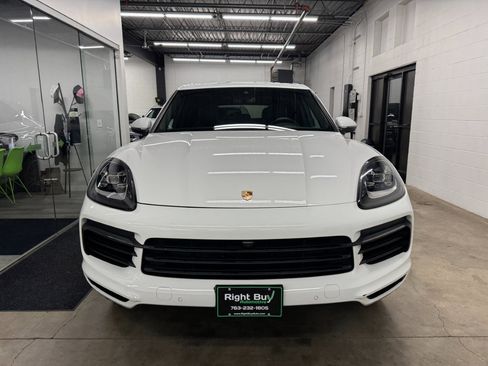 Used 2019 Porsche Cayenne S image 2