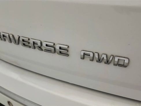 Used 2021 Chevrolet Traverse High Country AWD/4WD image 17