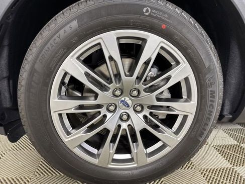 New 2026 Ford Explorer Platinum image 30