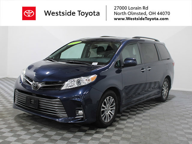 Used 2019 Toyota Sienna XLE FWD image 1