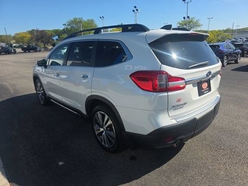 Used 2022 Subaru Ascent Touring AWD/4WD image 4