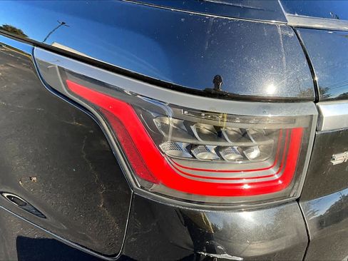 Used 2019 Land Rover Range Rover Sport HSE image 28