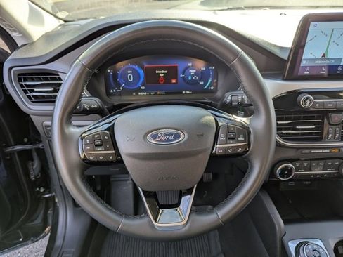 Used 2022 Ford Escape SEL w/ Technology Package image 13