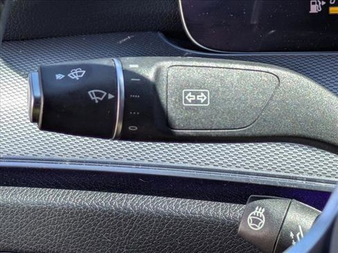 Used 2020 Mercedes-Benz E 350 4MATIC Sedan image 9