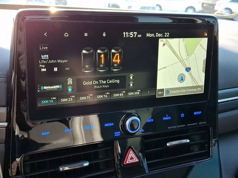 Used 2021 Hyundai Ioniq Limited image 19