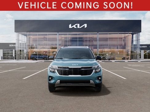 New 2026 Kia Seltos S AWD/4WD image 2