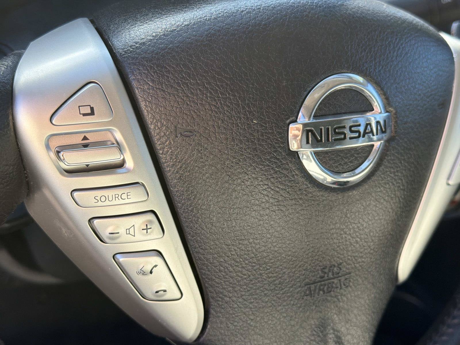 Used 2015 Nissan Versa Note SV FWD image 13
