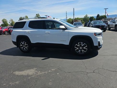 Used 2023 GMC Acadia SLE image 71