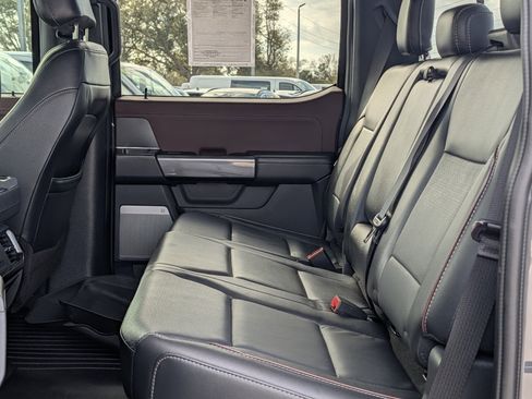 Used 2021 Ford F150 Lariat image 19