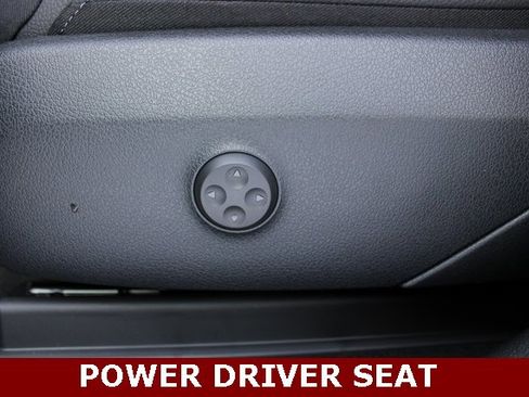 New 2025 Mercedes-Benz GLC 350e 4MATIC image 13