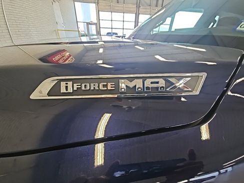 Used 2024 Toyota Sequoia 4WD image 9