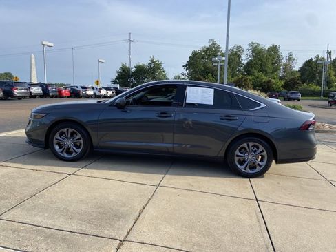 Used 2024 Honda Accord EX image 7