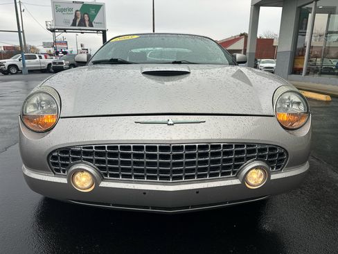 Used 2005 Ford Thunderbird image 16