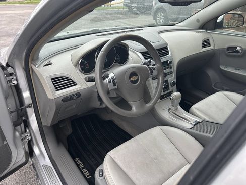 Used 2009 Chevrolet Malibu LT w/ HFV6 Engine Package image 10