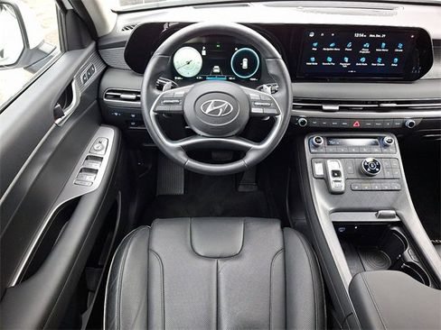 Certified 2025 Hyundai Palisade Limited image 11