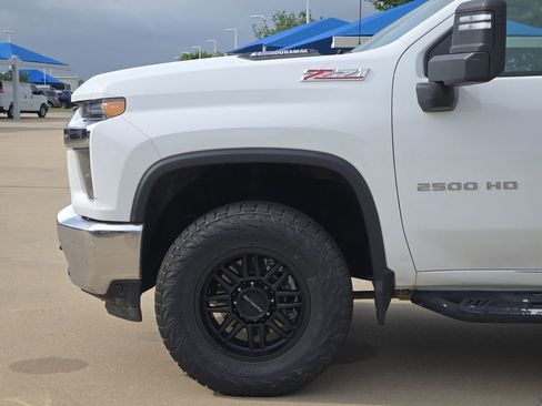 Used 2023 Chevrolet Silverado 2500 LT w/ Convenience Package AWD/4WD image 28