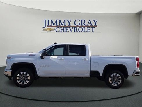 New 2026 Chevrolet Silverado 2500 LT w/ All Star Edition image 6