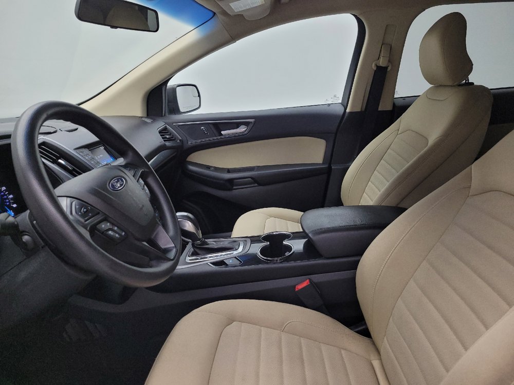 Used 2018 Ford Edge SE FWD image 17