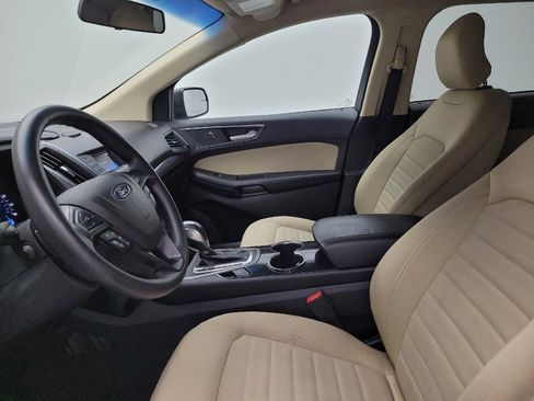 Used 2018 Ford Edge SE FWD image 17