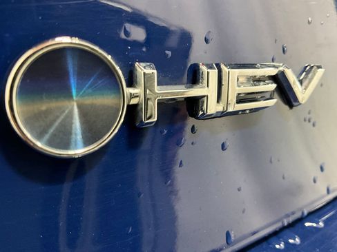 Used 2025 Toyota Camry SE image 26