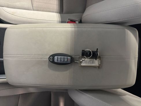 Used 2025 Nissan Altima 2.5 SV image 22