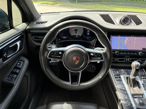 Used 2019 Porsche Macan S AWD/4WD image 12