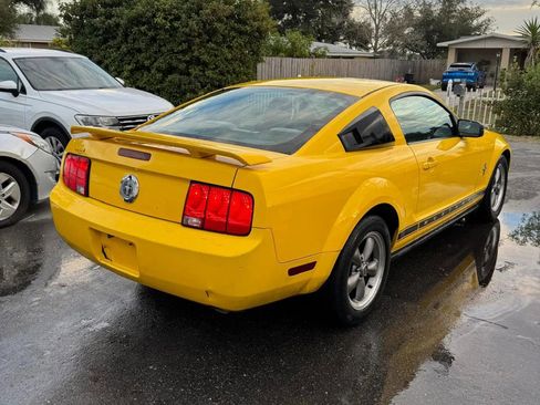 Used 2006 Ford Mustang Coupe image 4