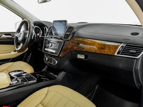 Used 2018 Mercedes-Benz GLS 450 4MATIC image 10