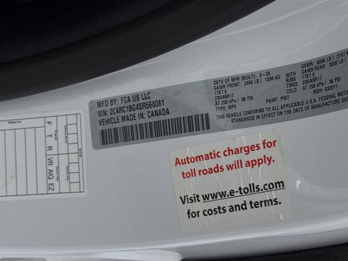 Used 2025 Chrysler Pacifica Select FWD image 32